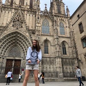 Meet your Posher, Abbie